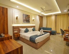 Khách sạn Hotel Golden Orchard (Dehradun, Ấn Độ)