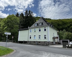 Koko talo/asunto Gemütliche Ferienwohnung Im Schönen Idar-oberstein (Idar-Oberstein, Saksa)