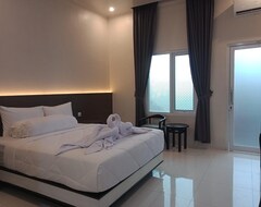 Genio Syariah Hotel Solo (Surakarta, Indonesia)