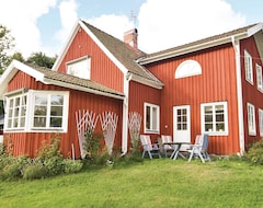 Toàn bộ căn nhà/căn hộ 4 Bedroom Accommodation In FÄrgelanda (Färgelanda, Thụy Điển)