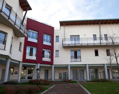 Căn hộ có phục vụ Residence Le Querce (Cernusco sul Naviglio, Ý)