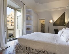 Bed & Breakfast San Carlo Suites (Noto, Italija)