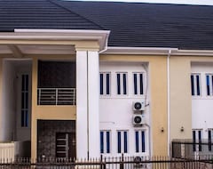 Koko talo/asunto Dicon Apartments (Owerri, Nigeria)