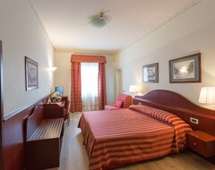 Khách sạn Hotel Villa Revedin (Gorgo al Monticano, Ý)