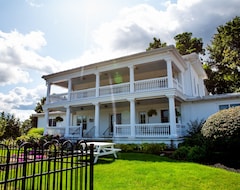 Toàn bộ căn nhà/căn hộ Beautiful Victorian Lake Front Estate (Ontario, Hoa Kỳ)