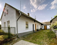 Toàn bộ căn nhà/căn hộ Vacation Home Praskolesy In Beroun - 5 Persons, 2 Bedrooms (Beroun, Cộng hòa Séc)
