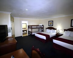 Khách sạn Best Inn & Suites (Buena Park, Hoa Kỳ)