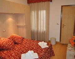 Khách sạn Hotel Mimosa (Bellaria-Igea Marina, Ý)