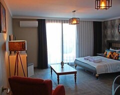 Hotel Yeni Foça Butik Otel (Izmir, Turkey)