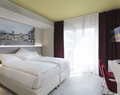 Hotel City Locarno (Locarno, İsviçre)