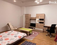 Koko talo/asunto Ultracentral Apartment For 2 (Târgu Mures, Romania)