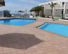Cijela kuća/apartman Delightful 1 Bedroom Apartment With Pool And Sea View With Large Sun Terrace. (Puerto del Carmen, Španjolska)
