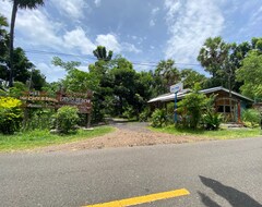 Toàn bộ căn nhà/căn hộ Gemo Beach Cottages (Kepi, Indonesia)