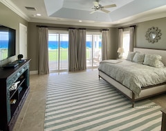 Casa/apartamento entero New Oceanfront Private Resort W Optional Guest House (Rock Sound, Bahamas)