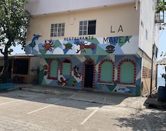 Entire House / Apartment Beachfront Room With A Private Bathroom (Carolina, El Salvador)