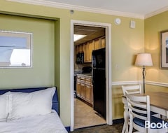 Koko talo/asunto Caribbean Resort 525 (Myrtle Beach, Amerikan Yhdysvallat)