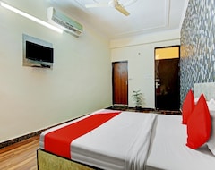 Khách sạn OYO 47394 The Rosewood Hotel (Ghaziabad, Ấn Độ)