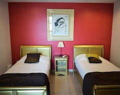Khách sạn Hotel La Fauceille (Perpignan, Pháp)