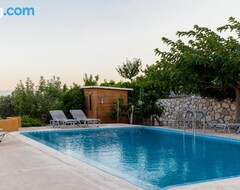 Hotel Rhodes Retreat (Faliraki, Greece)