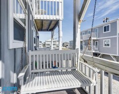 Hele huset/lejligheden Ocean Isle Beach Condo With Balcony Steps To Shore! (Ocean Isle Beach, USA)