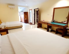 Hotel Penuin (Lubuk Baja, Endonezya)