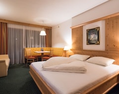 Hotelli Hotel Alphof Alpbach (Alpbach, Itävalta)