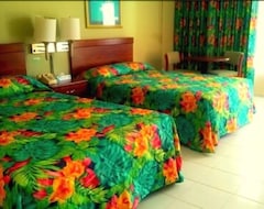 Khách sạn Royal Islander Hotel (Freeport, Bahamas)