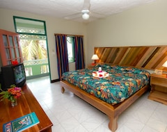 Khách sạn Samsara Cliff Resort (Negril, Jamaica)