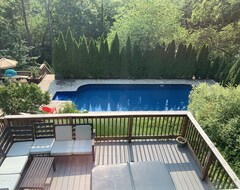 Toàn bộ căn nhà/căn hộ Beautiful Property In Historic Highland W/ Hot Tub & Expansive Pool! (Louisville, Hoa Kỳ)