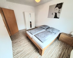 Hele huset/lejligheden Apartment With Private Terrace Up To 8 Persons (Oberhausen, Tyskland)