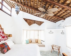 Hotel La Bohemia Baja (Todos Santos, Mexico)