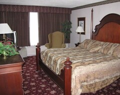 Khách sạn Hanford Inn & Suites (Urbana, Hoa Kỳ)
