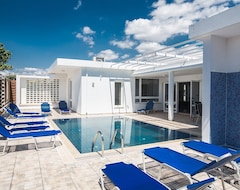 Hotelli 5 Star Villa For Rent In Cyprus, Ayia Napa Villa 1201 (Ayia Napa, Kypros)