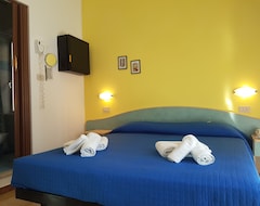 Khách sạn Hotel Villa Ersilia Rimini B&B (Rimini, Ý)
