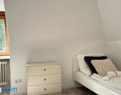 Hele huset/lejligheden Four Bedroom Apartment In Grohansdorf, Sieker Landstrae 163 (Großhansdorf, Tyskland)