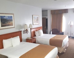 Otel Coratel Inn & Suites New Braunfels - Standard 2 Queen Bed Ns (New Braunfels, ABD)