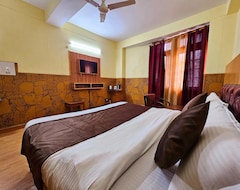 Khách sạn Hotel The Nest Kullu (Kullu, Ấn Độ)