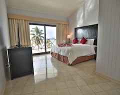 Khách sạn Playa Tortuga Hotel and Beach Resort (Bocas del Toro, Panama)