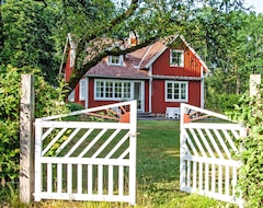 Toàn bộ căn nhà/căn hộ Cottage 100 M From Lake Kösen, Boat, Fishing, Playhouse, Sandpit, Bikes, Wi-Fi (Ljungby, Thụy Điển)