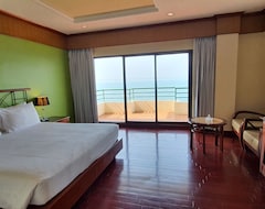 Khách sạn Garden Sea View Resort (Pattaya, Thái Lan)