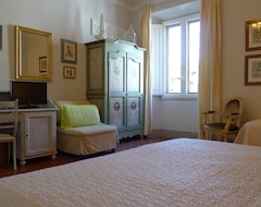 Hotel Relais Cavalcanti (Florence, Italy)