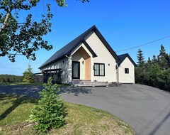 Casa/apartamento entero Cozy Cottage Or Guest House Next To Walking Trails And Golf Course. (Cavendish, Canadá)