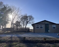 Casa rural Farm House On A Quiet And Peaceful 30 Acres (Deepwater, EE. UU.)