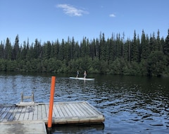 Cijela kuća/apartman Custom Built Log Home Surrounded By Lakes (Logan Lake, Kanada)