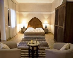 Khách sạn Riad Les Bougainvilliers (Marrakech, Morocco)