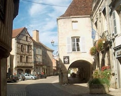 Toàn bộ căn nhà/căn hộ Romantic Cottage In Burgundy Close To Chablis (Stigny, Pháp)