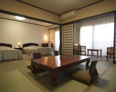 Khách sạn Yutorelo Yamaga (Yamaga, Nhật Bản)