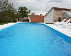 Casa/apartamento entero Romantic Villa Angelina With A Swimming Pool For A Very Special Vacation (Pićan, Croacia)