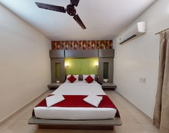 Otel Green Coconut Resort (Chennai, Hindistan)