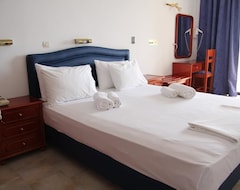 Hotelli Mediterranean (Pigadia - Karpathos, Kreikka)